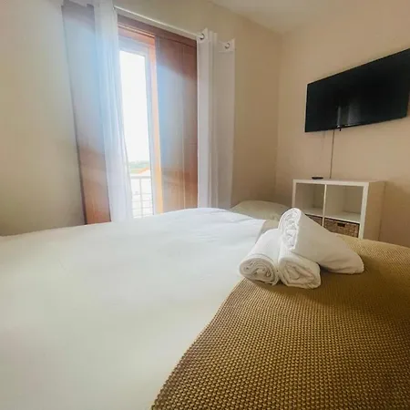 Casa Sonia Great Location Quiet Area Easy Access Holiday home Obidos