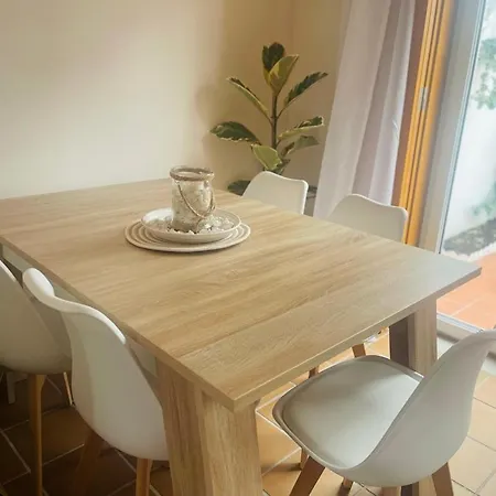 Casa Sonia Great Location Quiet Area Easy Access Holiday home *