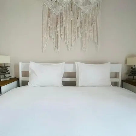 Casa Sonia Great Location Quiet Area Easy Access Holiday home *