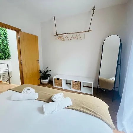 Casa Sonia Great Location Quiet Area Easy Access Σπίτι διακοπών *