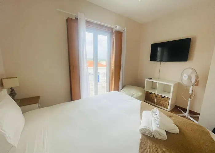 Сasa de vacaciones Casa Sonia Great Location Quiet Area Easy Access Óbidos